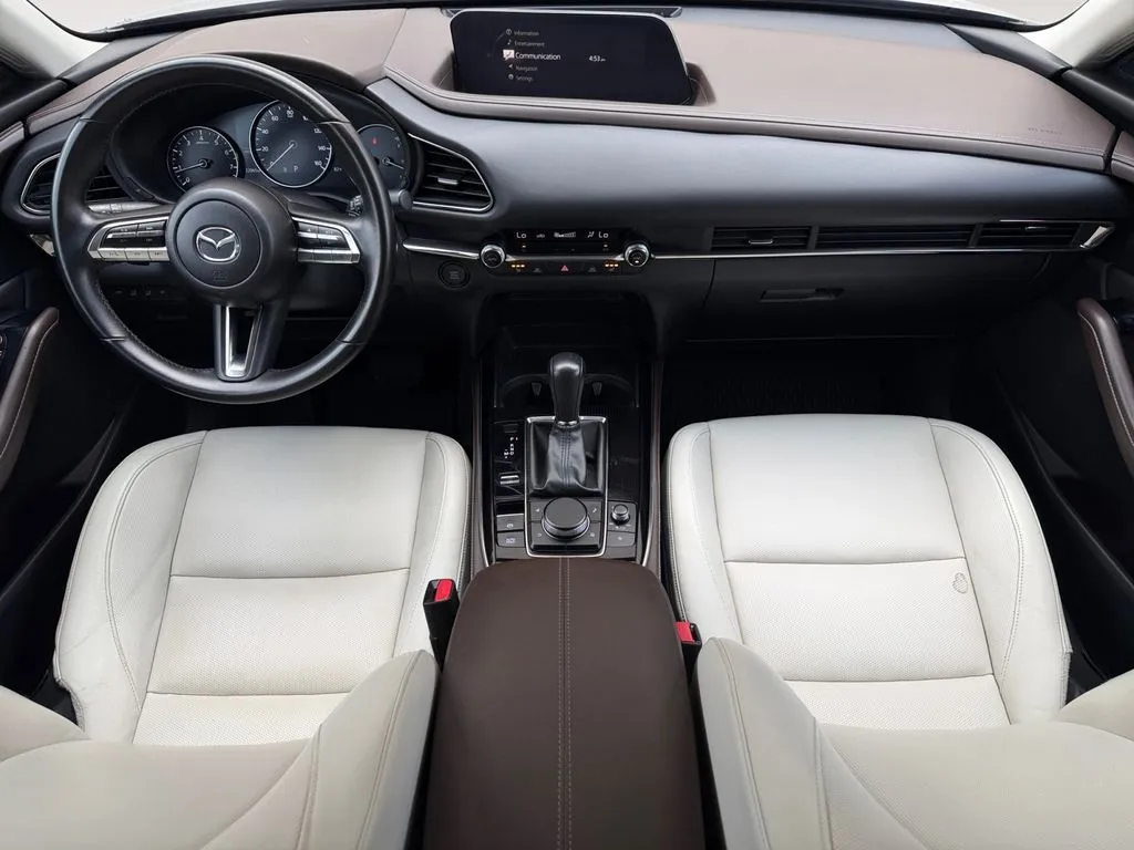 2023 Mazda CX-30 Premium - Photo 16