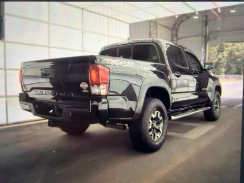 More photos of 2016 Toyota Tacoma TRD Off-Road at Cars 4 U LLC, TN