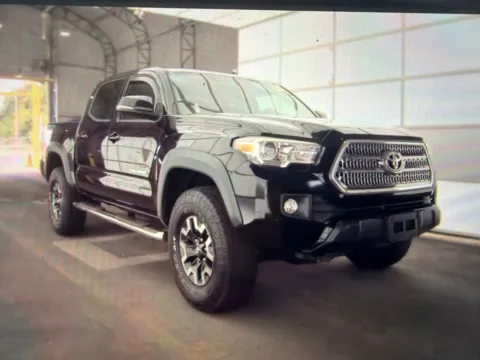 More photos of 2016 Toyota Tacoma TRD Off-Road at Cars 4 U LLC, TN