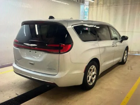Another view of 2024 Chrysler Pacifica Limited for sale in Knoxville, TN at Cars 4 U LLC