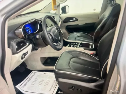 More photos of 2024 Chrysler Pacifica Limited at Cars 4 U LLC, TN
