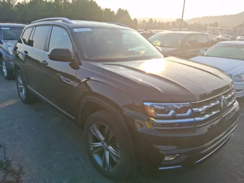 Photos of 2019 Volkswagen Atlas 3.6L V6 SE for sale in Knoxville, TN at Cars 4 U LLC