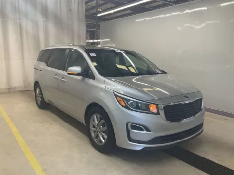 More photos of 2021 Kia Sedona EX at Cars 4 U LLC, TN