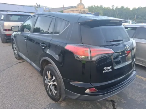 More photos of 2018 Toyota RAV4 LE at Cars 4 U LLC, TN