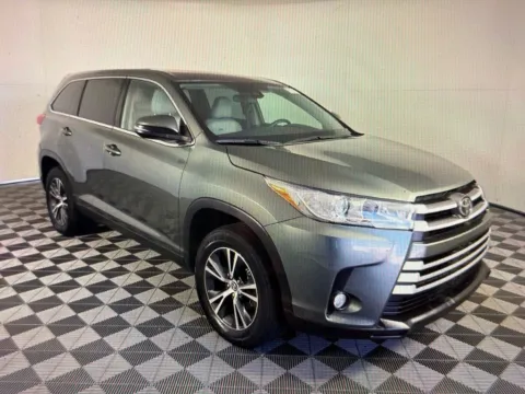 More photos of 2019 Toyota Highlander LE Plus at Cars 4 U LLC, TN