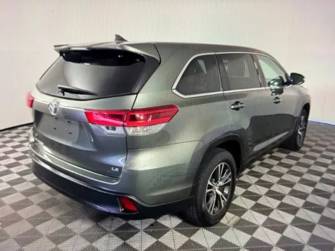 More photos of 2019 Toyota Highlander LE Plus at Cars 4 U LLC, TN