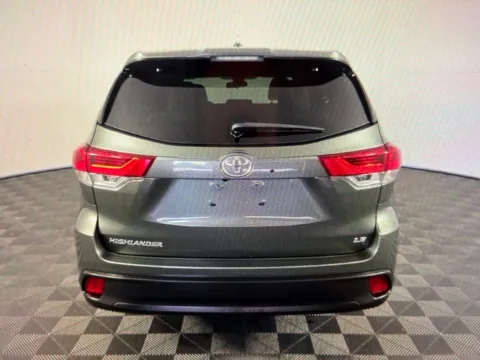 Another view of 2019 Toyota Highlander LE Plus for sale in Knoxville, TN at Cars 4 U LLC
