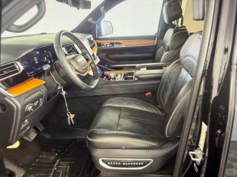 More photos of 2023 Jeep Grand Wagoneer Series III at Cars 4 U LLC, TN