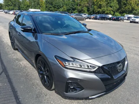 Photos of 2022 Nissan Maxima SR for sale in Knoxville, TN at Cars 4 U LLC