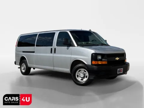 Silver 2017 Chevrolet Express 3500 LS for sale in Knoxville, TN