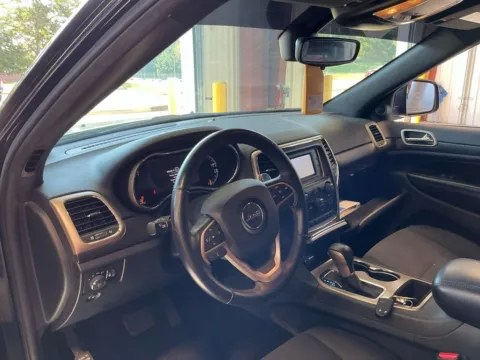 More photos of 2017 Jeep Grand Cherokee Laredo at Cars 4 U LLC, TN
