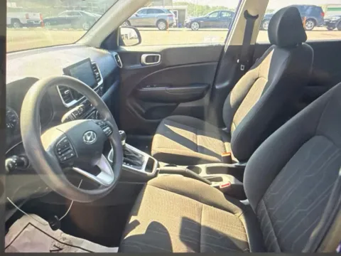 More photos of 2021 Hyundai Venue SE at Cars 4 U LLC, TN