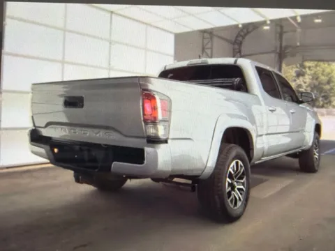 More photos of 2022 Toyota Tacoma TRD Sport at Cars 4 U LLC, TN