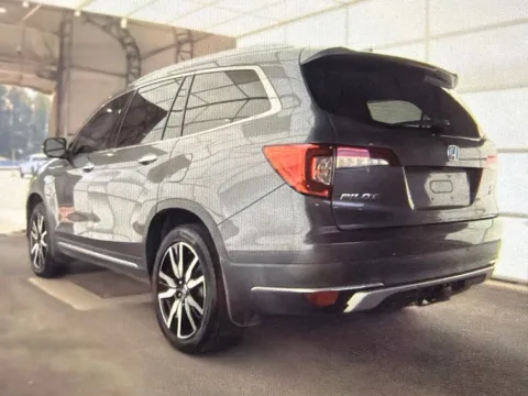 Photos of 2021 Honda Pilot Touring for sale in Knoxville, TN at Cars 4 U LLC