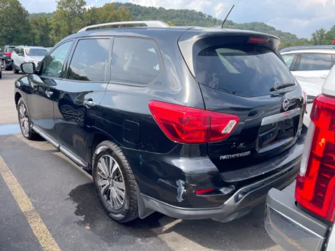 More photos of 2018 Nissan Pathfinder S at Cars 4 U LLC, TN