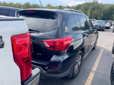 Another view of 2018 Nissan Pathfinder S for sale in Knoxville, TN at Cars 4 U LLC