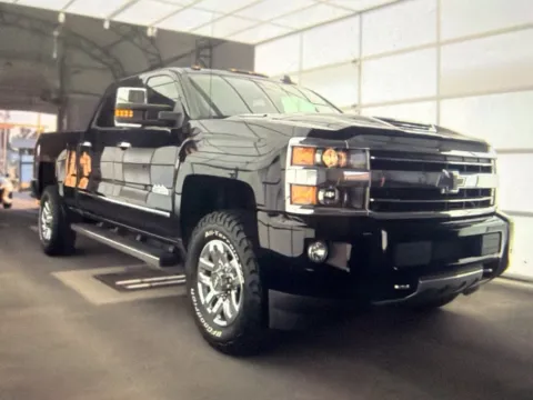 More photos of 2018 Chevrolet Silverado 3500 HD High Country at Cars 4 U LLC, TN