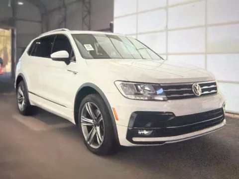 More photos of 2019 Volkswagen Tiguan 2.0T SEL R-Line at Cars 4 U LLC, TN