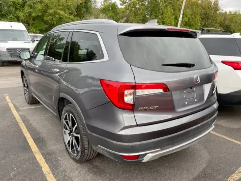 More photos of 2020 Honda Pilot Touring at Cars 4 U LLC, TN
