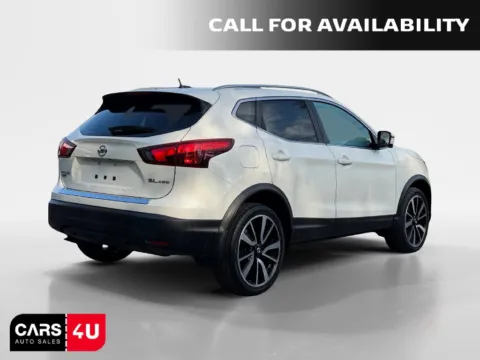 More photos of 2017 Nissan Rogue Sport SL at Cars 4 U LLC, TN