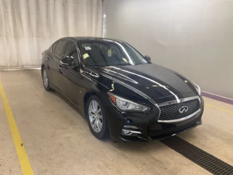 More photos of 2015 INFINITI Q50 Premium at Cars 4 U LLC, TN