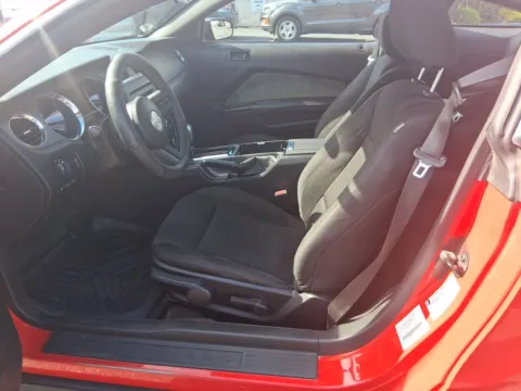 More photos of 2011 Ford Mustang V6 at Cars 4 U LLC, TN