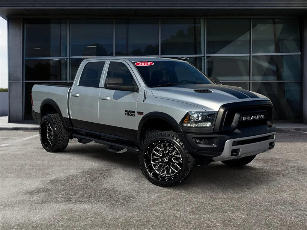 Silver 2016 Ram 1500 Rebel for sale in Knoxville, TN