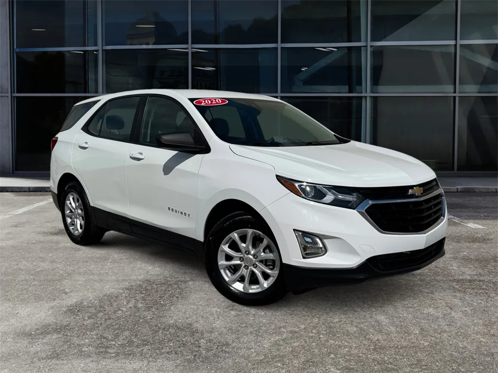 White 2020 Chevrolet Equinox LS for sale in Knoxville, TN