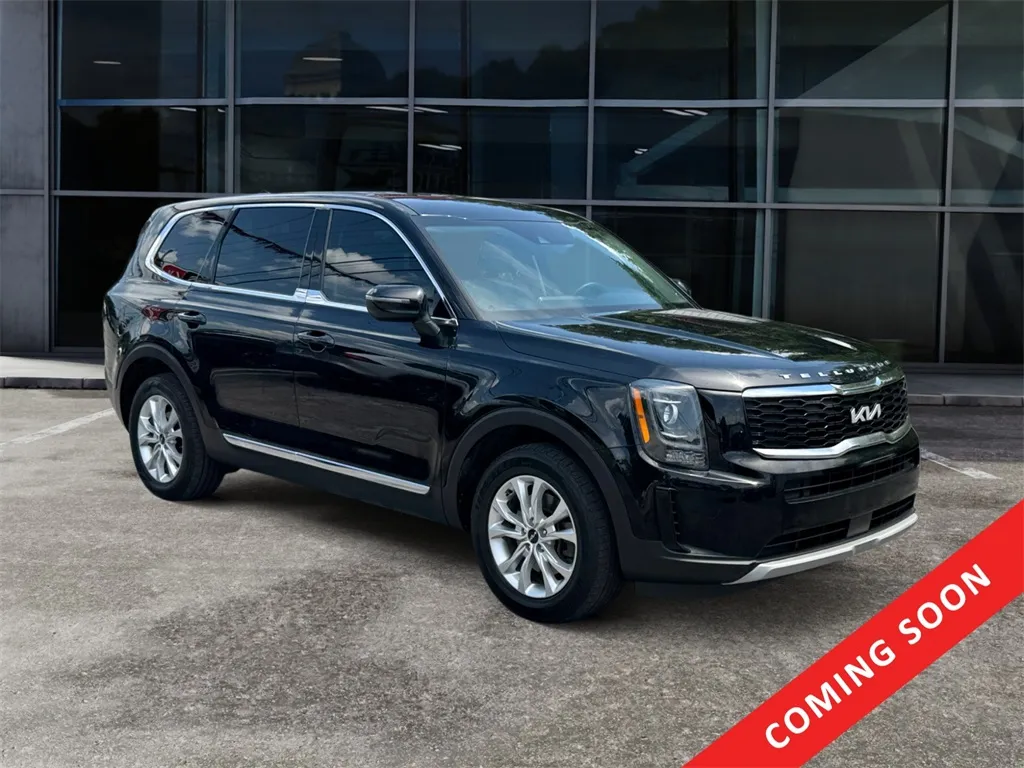 Black 2022 Kia Telluride LX for sale in Knoxville, TN
