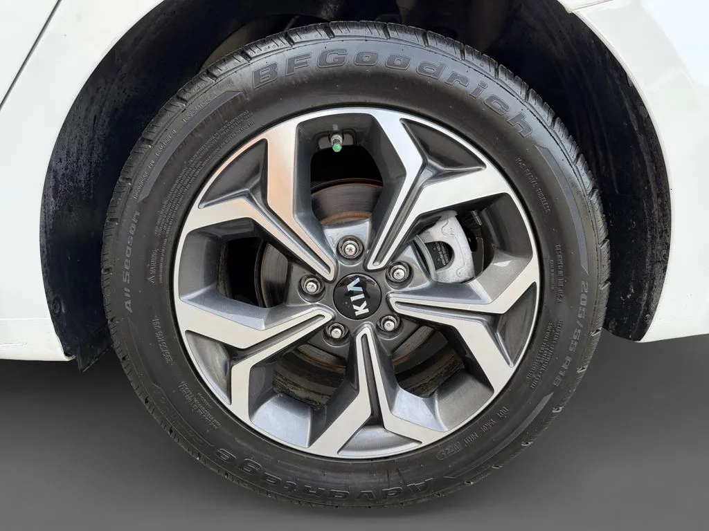 2020 Kia FORTE LXS - Photo 11