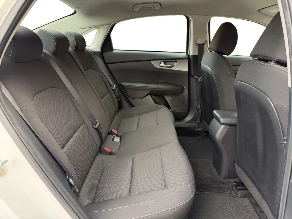 2020 Kia FORTE LXS - Photo 19