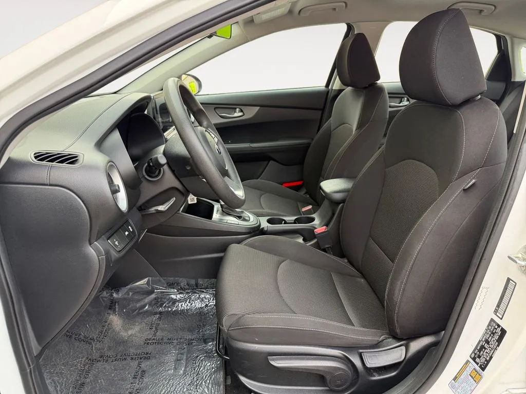 2020 Kia FORTE LXS - Photo 13