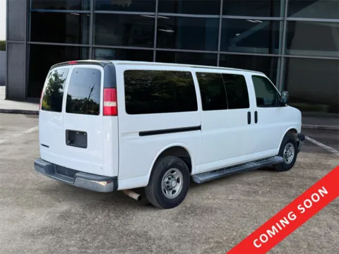 More photos of 2017 Chevrolet Express 3500 LT at Cars 4 U LLC, TN