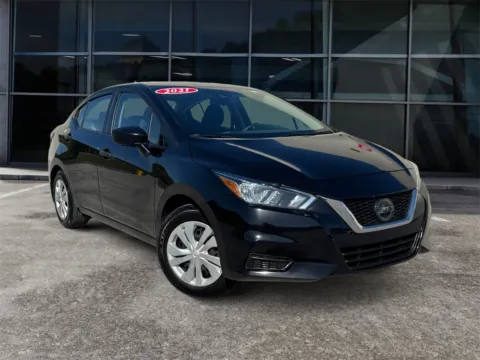 Black 2021 Nissan Versa 1.6 S for sale in Knoxville, TN