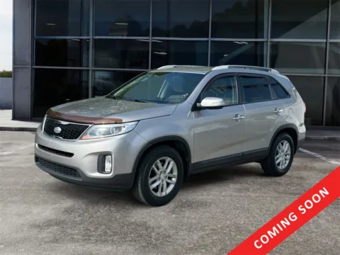 Photos of 2015 Kia Sorento LX for sale in Knoxville, TN at Cars 4 U LLC