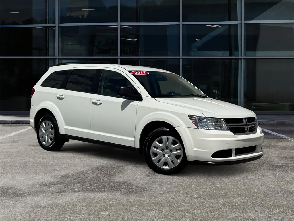 White 2018 Dodge Journey SE for sale in Knoxville, TN