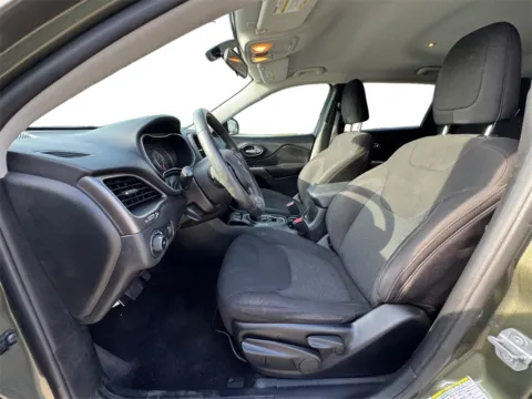 More photos of 2019 Jeep Cherokee Latitude at Cars 4 U LLC, TN