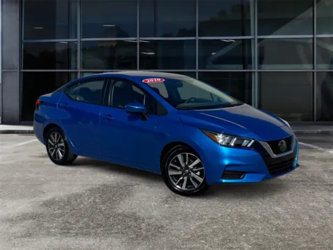 Blue 2020 Nissan Versa 1.6 SV for sale in Knoxville, TN