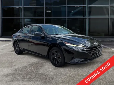 Black 2021 Hyundai Elantra SEL for sale in Knoxville, TN