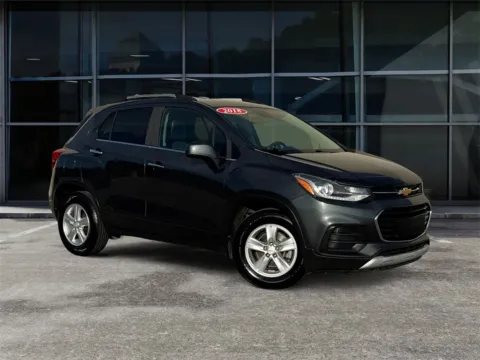 Gray 2018 Chevrolet Trax LT for sale in Knoxville, TN