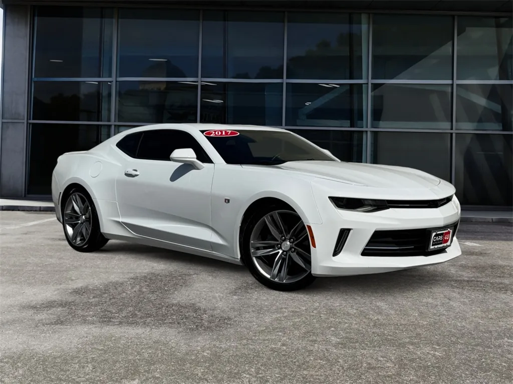 White 2017 Chevrolet Camaro 1LT for sale in Knoxville, TN