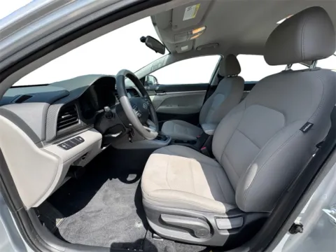 More photos of 2019 Hyundai Elantra SE at Cars 4 U LLC, TN
