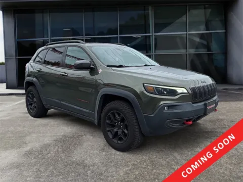 Green 2019 Jeep Cherokee Trailhawk for sale in Knoxville, TN