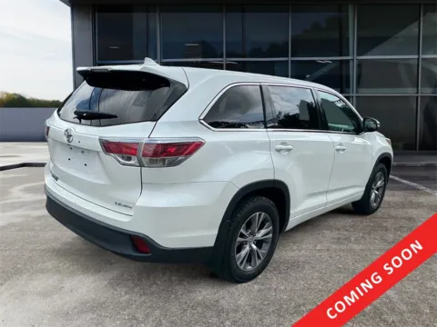 More photos of 2015 Toyota Highlander LE Plus V6 at Cars 4 U LLC, TN