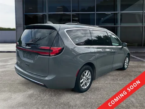 More photos of 2022 Chrysler Pacifica Touring L at Cars 4 U LLC, TN