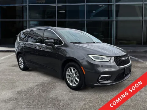 Gray 2022 Chrysler Pacifica Touring L for sale in Knoxville, TN