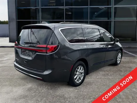 More photos of 2022 Chrysler Pacifica Touring L at Cars 4 U LLC, TN
