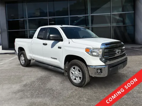 White 2017 Toyota Tundra SR5 for sale in Knoxville, TN