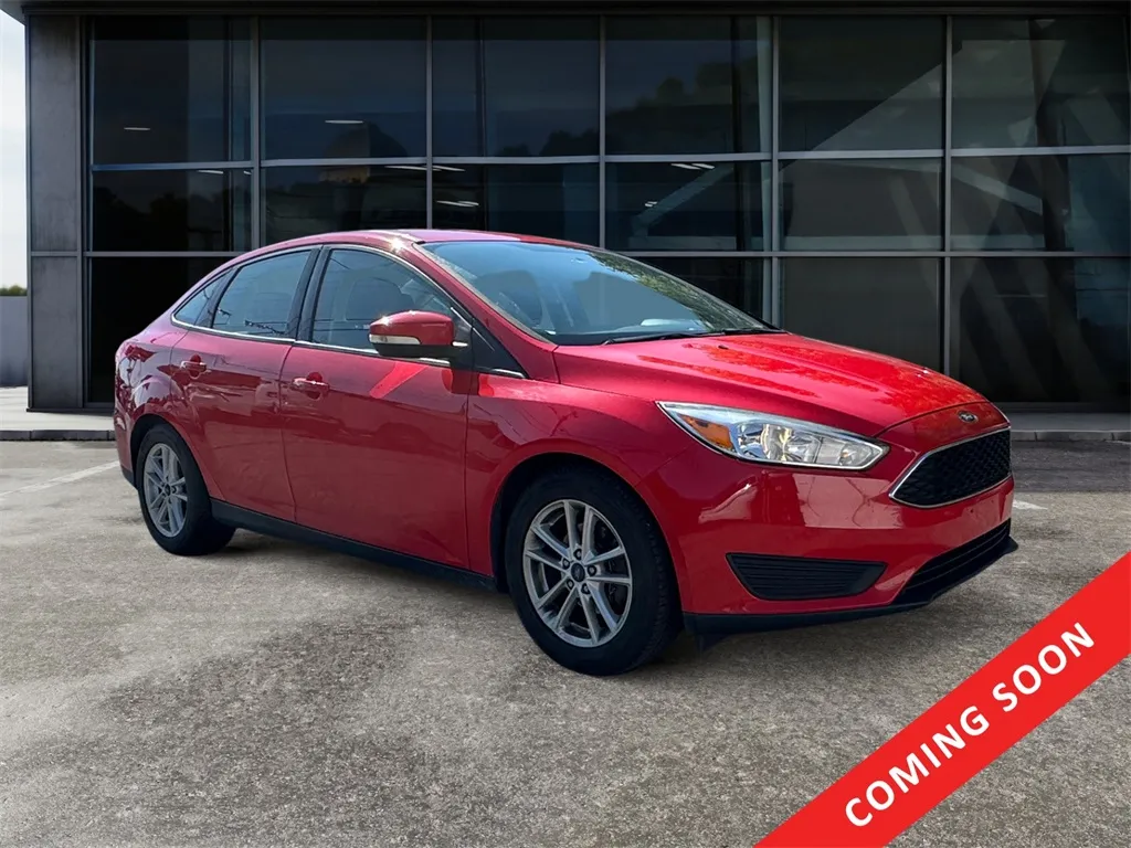 Red 2017 Ford Focus SE for sale in Knoxville, TN