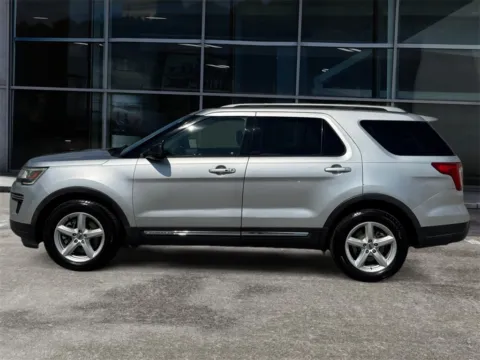 More photos of 2018 Ford Explorer XLT at Cars 4 U LLC, TN